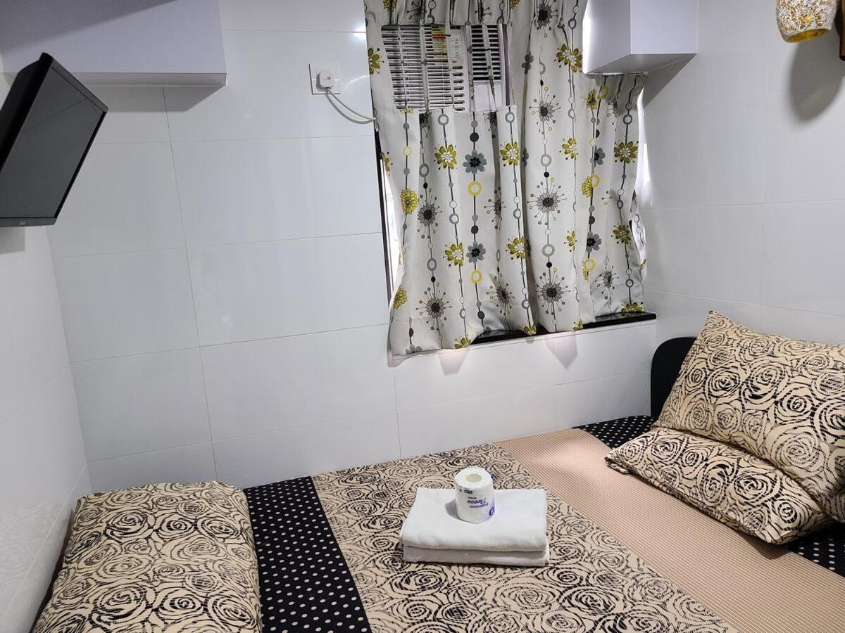 Hostel 16 Paris Guest House Block E Reception 10Th Floor Hongkong Eksteriør billede